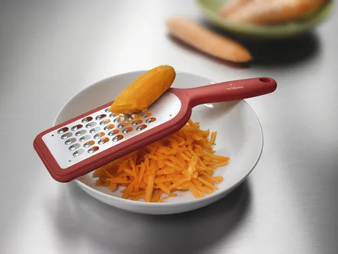 картинка Тёрка для овощей Victorinox крупное сечение 7.6081.1 
