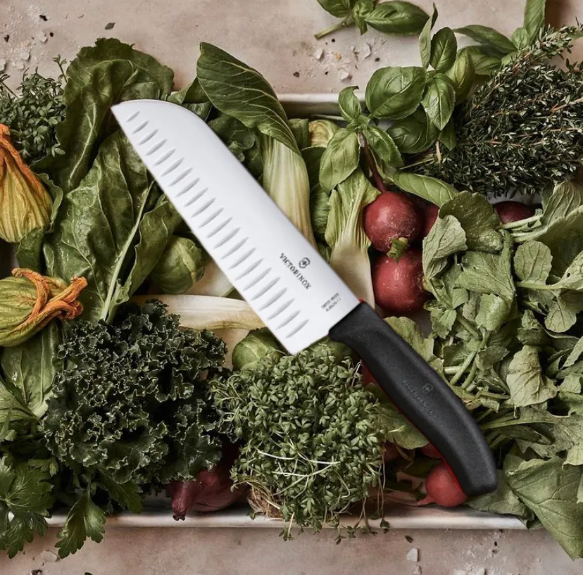 картинка Кухонный нож Victorinox Santoku 6.8523.17 