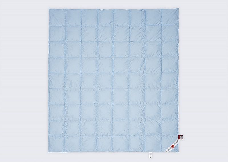 картинка Одеяло пухоперовое «Классика», всесезонное 